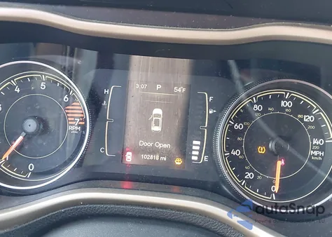 2016 Jeep Cherokee Latitude из США, поврежденный, VIN 1C4PJMCBXGW221399